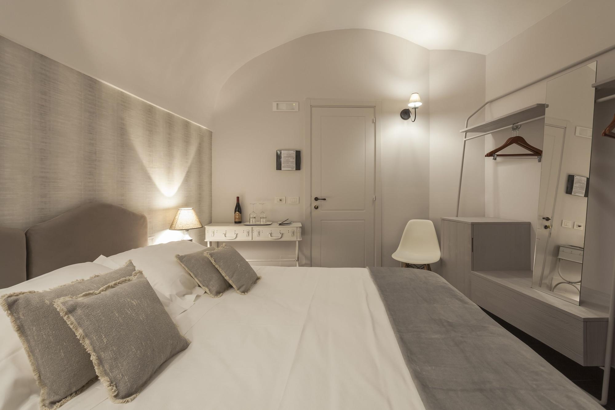 Locanda Don Serafino Historical Boutique Hotel Ragusa Eksteriør billede