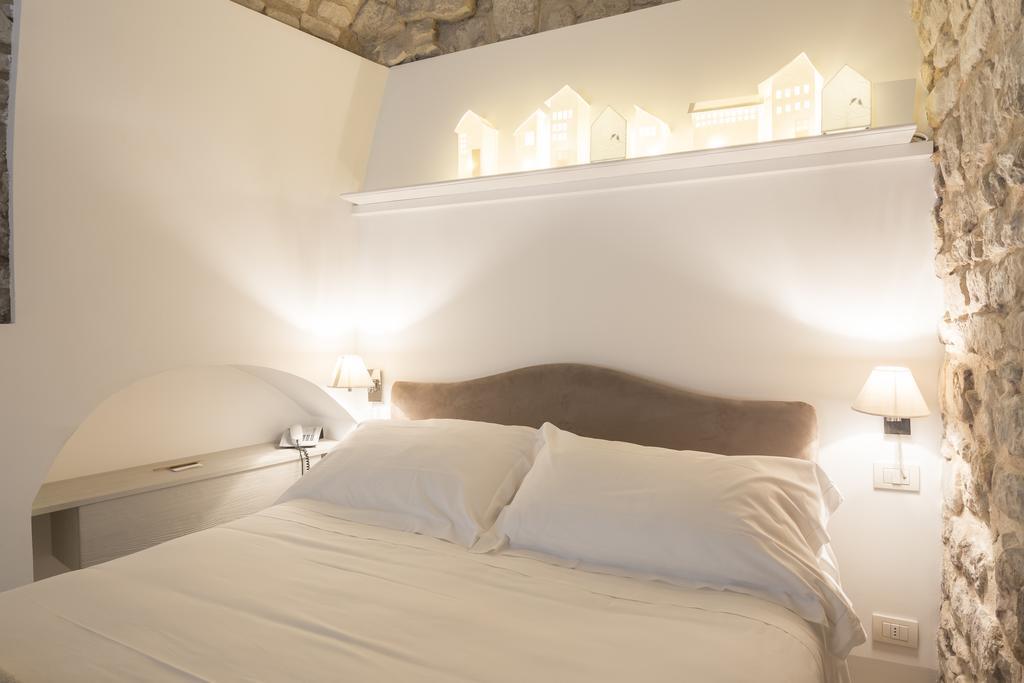 Locanda Don Serafino Historical Boutique Hotel Ragusa Eksteriør billede